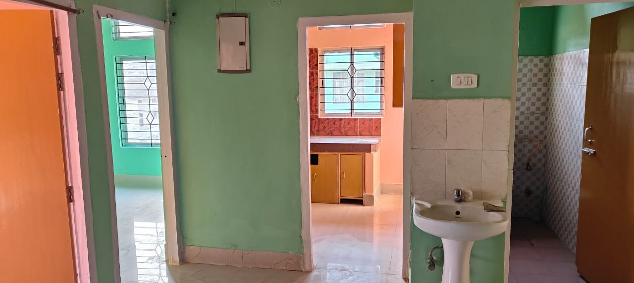 Semi Furnished 3bhk in Chitralekha Path, Rukmini Gaon, Guwahati, Assam, India for Rent